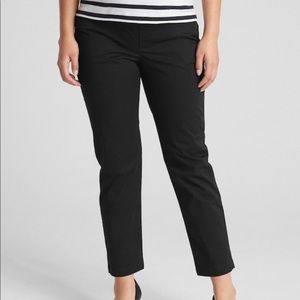 GAP Maternity full panel slim city crop chinos